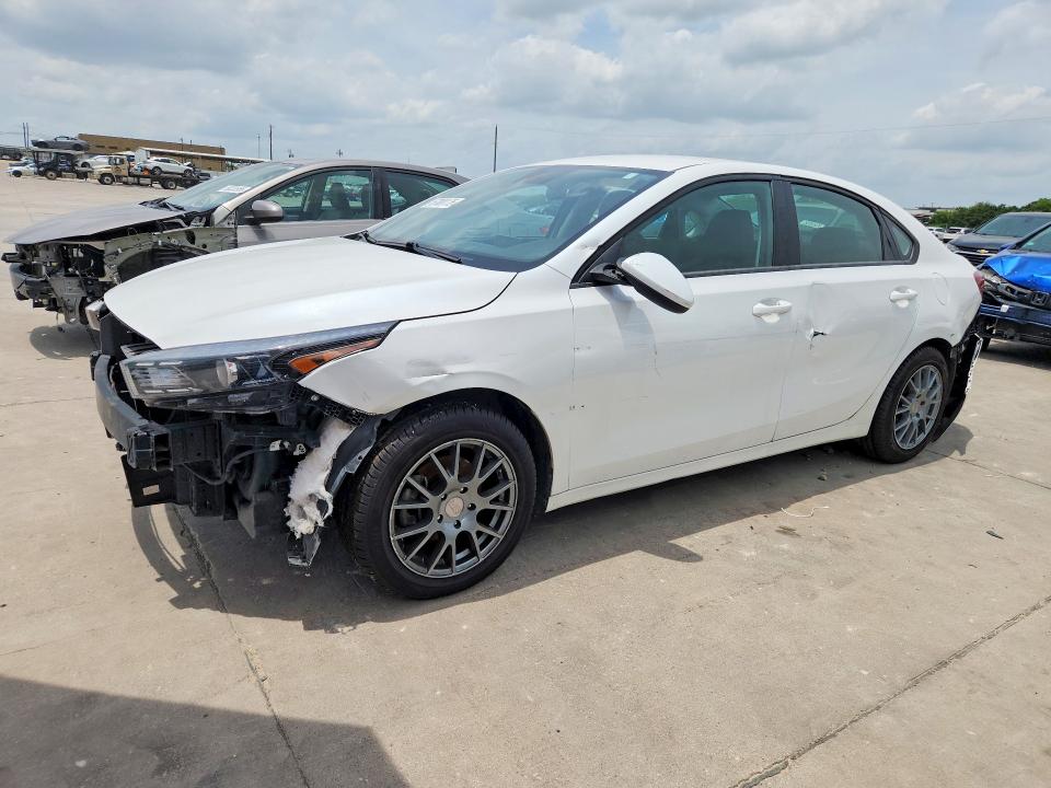 KIA FORTE 2022 with VIN 3KPF24AD9NE435594 - Photo from auction
