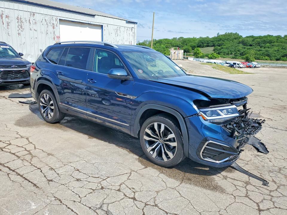 Photo 4 from auction – 2021 VOLKSWAGEN ATLAS with VIN 1V2SR2CA8MC565324
