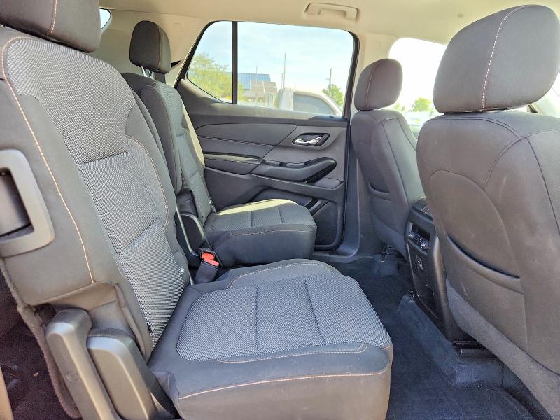 Photo 11 from auction – 2021 CHEVROLET TRAVERSE with VIN 1GNEVGKW0MJ128604