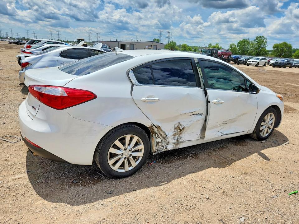 Photo 3 from auction – 2015 KIA FORTE with VIN KNAFX4A89F5318189