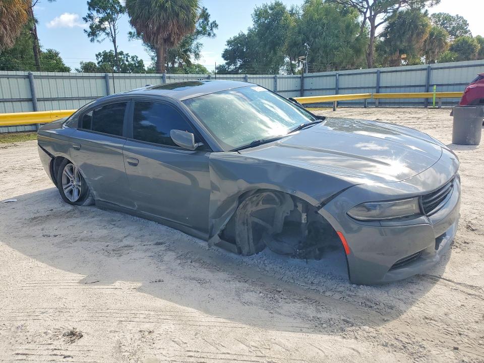 Photo 4 from auction – 2019 DODGE CHARGER with VIN 2C3CDXBGXKH725693