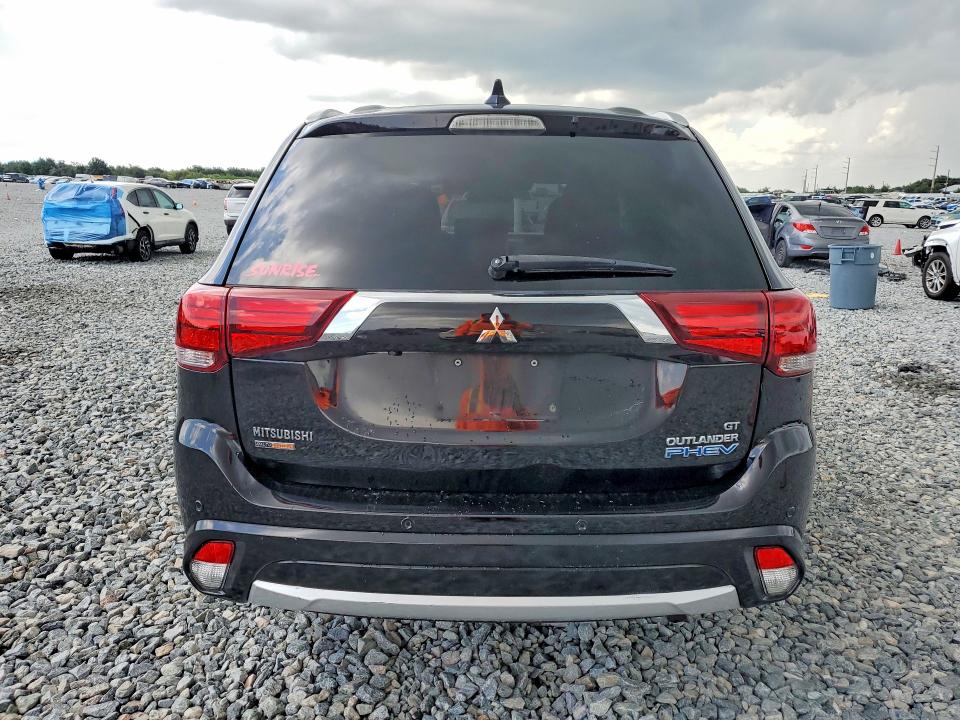 Photo 6 from auction – 2018 MITSUBISHI OUTLANDER with VIN JA4J24A57JZ028000