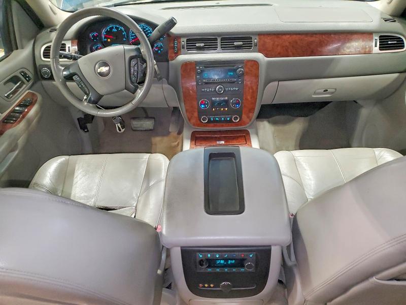 Photo 8 from auction – 2007 CHEVROLET SUBURBAN with VIN 1GNFK16317J323691