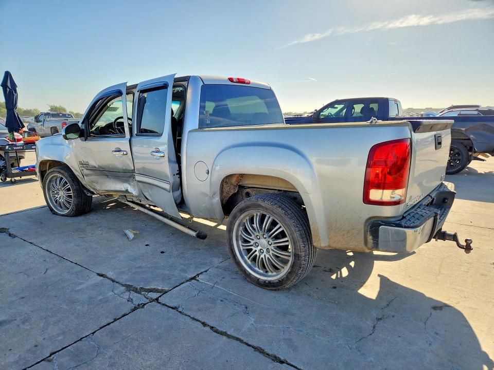 Photo 2 from auction – 2011 GMC SIERRA with VIN 3GTP1VE03BG310191