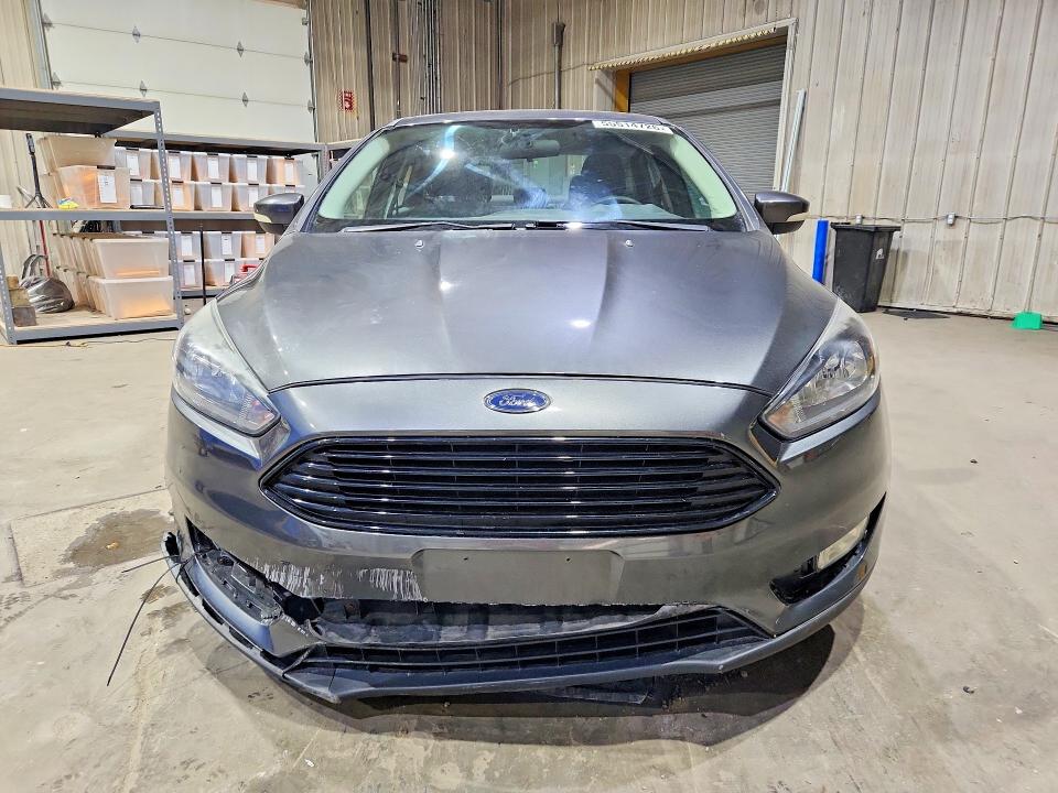 Photo 5 from auction – 2017 FORD FOCUS with VIN 1FADP3FE1HL273885