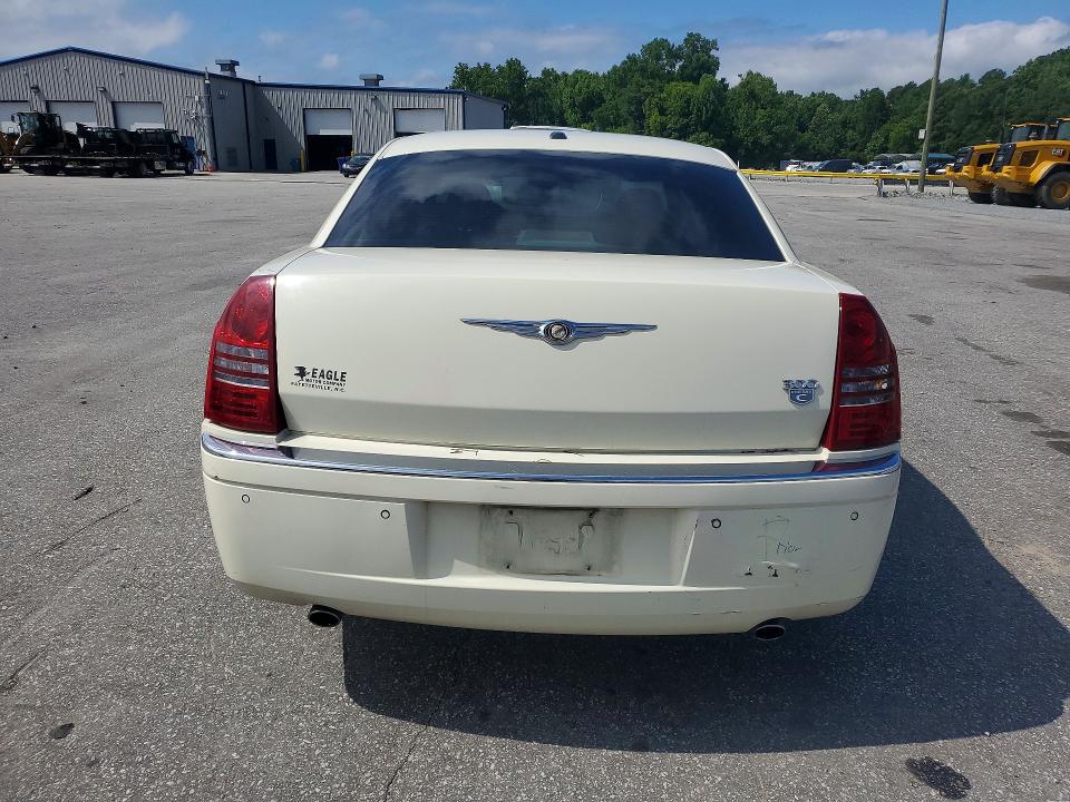 Photo 6 from auction – 2006 CHRYSLER 300C with VIN 2C3LA63H76H365427