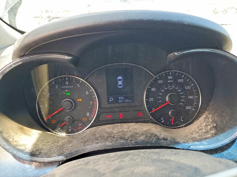 Photo 9 from auction – 2016 KIA FORTE with VIN KNAFX6A83G5596857