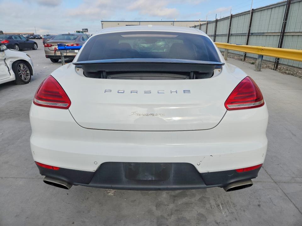 Photo 6 from auction – 2016 PORSCHE PANAMERA with VIN WP0AA2A72GL008036