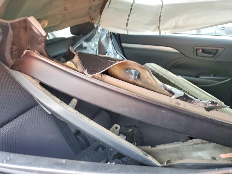 Photo 11 from auction – 2019 TOYOTA HIGHLANDER with VIN 5TDZARFH3KS042281