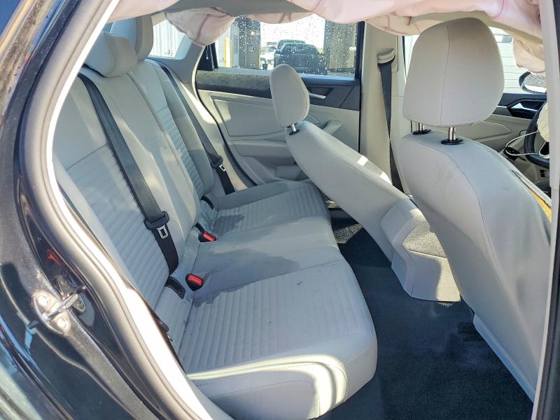 Photo 10 from auction – 2024 VOLKSWAGEN JETTA with VIN 3VW5M7BU2RM032037
