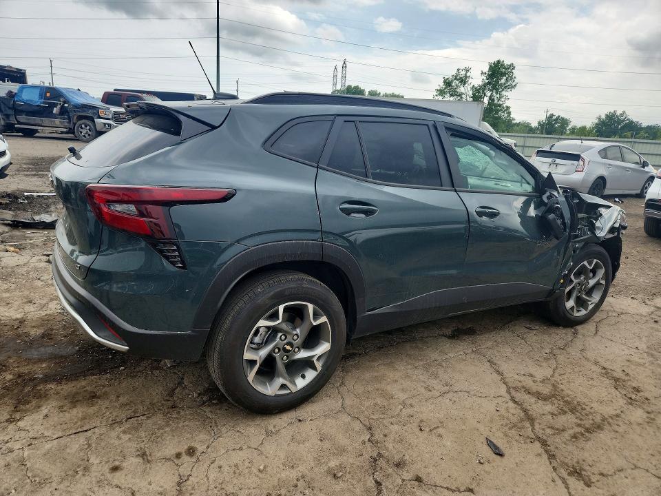 Photo 3 from auction – 2025 CHEVROLET TRAX with VIN KL77LHEP0SC229514