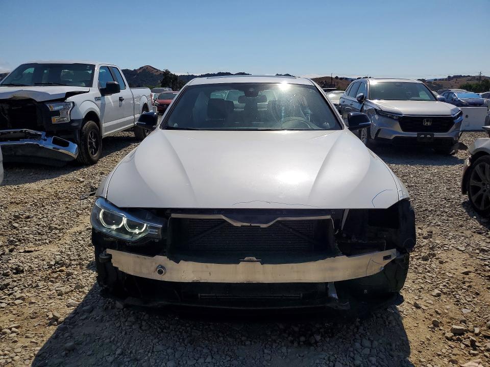 Photo 5 from auction – 2012 BMW 328 with VIN WBA3C1C55CF432308