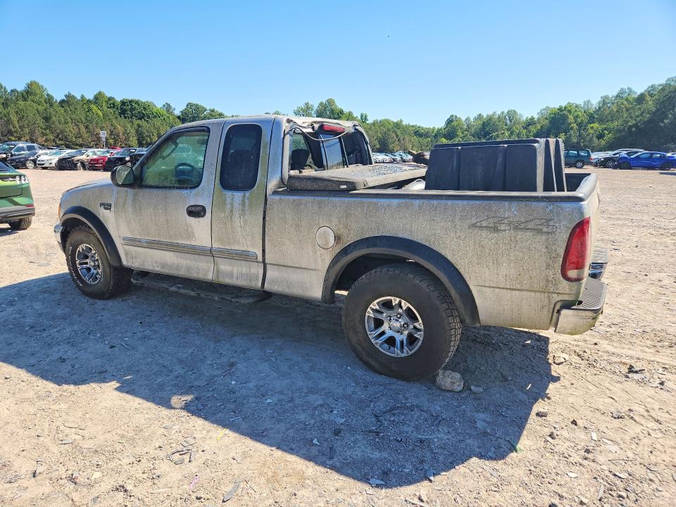 Photo 2 from auction – 2004 FORD F-150 HERITAGE with VIN 2FTRX18W14CA36943