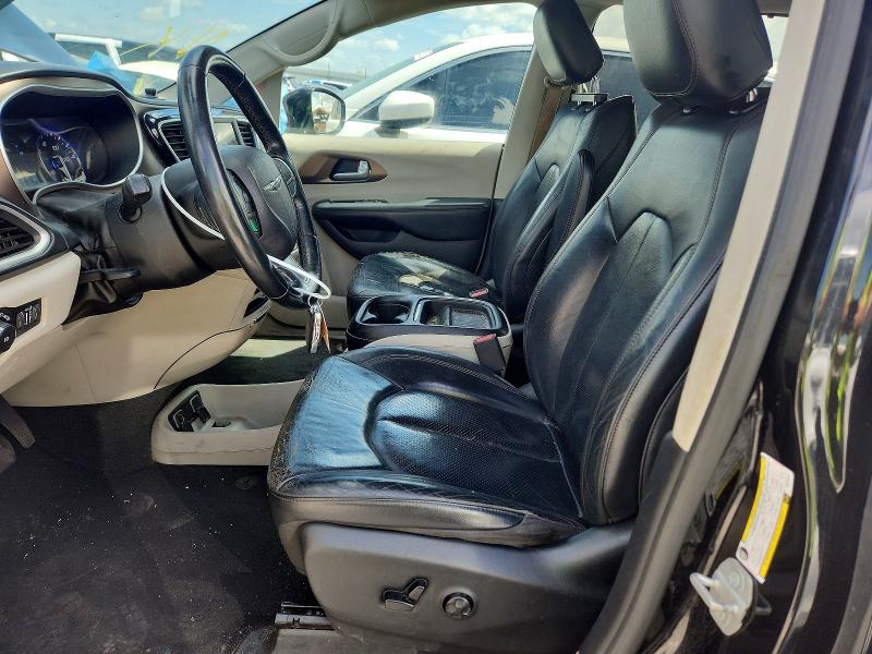 Photo 7 from auction – 2019 CHRYSLER PACIFICA with VIN 2C4RC1BG7KR731614