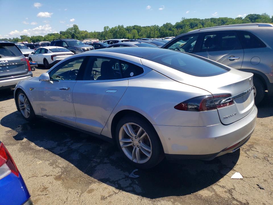 Photo 2 from auction – 2015 TESLA MODEL S with VIN 5YJSA1E24FF112932