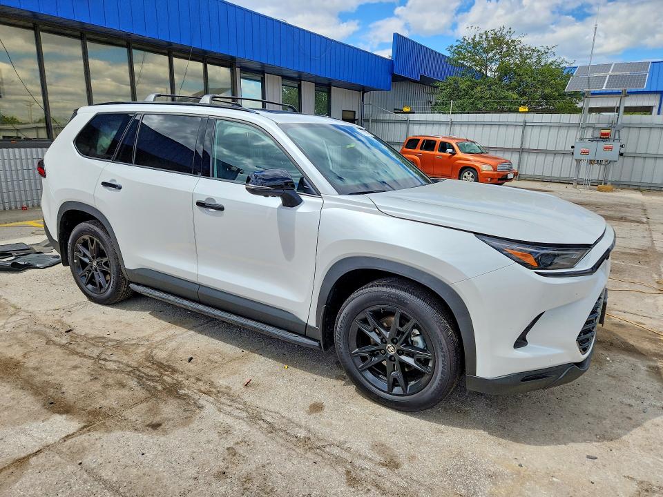 Photo 4 from auction – 2026 TOYOTA GRAND HIGHLANDER HYBRID with VIN 5TDACAB55TS084229