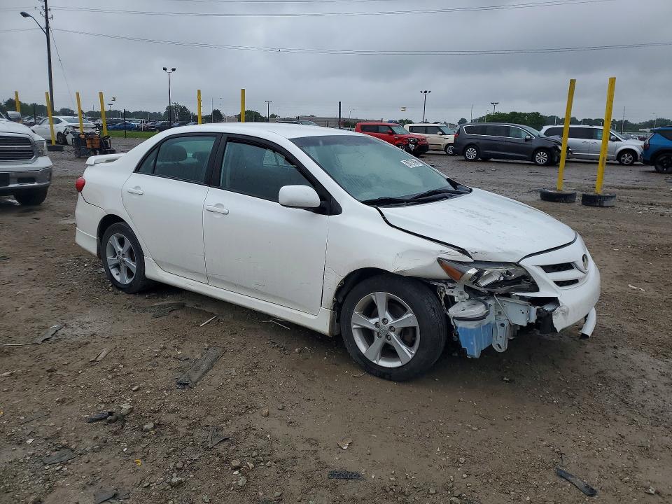 Photo 4 from auction – 2013 TOYOTA COROLLA with VIN 2T1BU4EE2DC043274