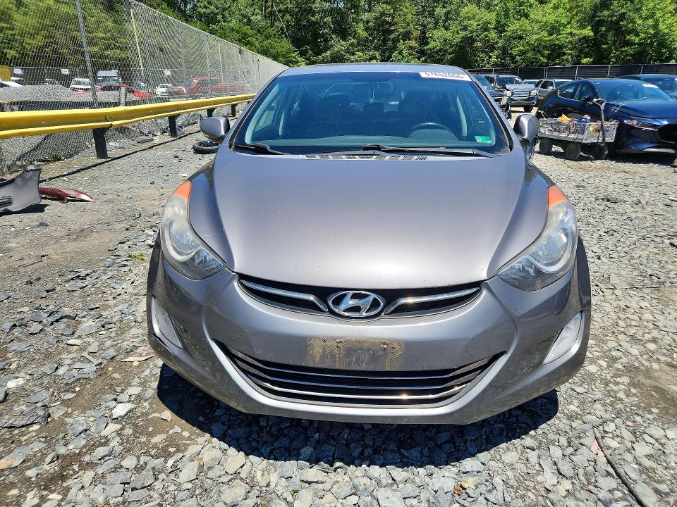 Photo 5 from auction – 2012 HYUNDAI ELANTRA with VIN 5NPDH4AE3CH124024