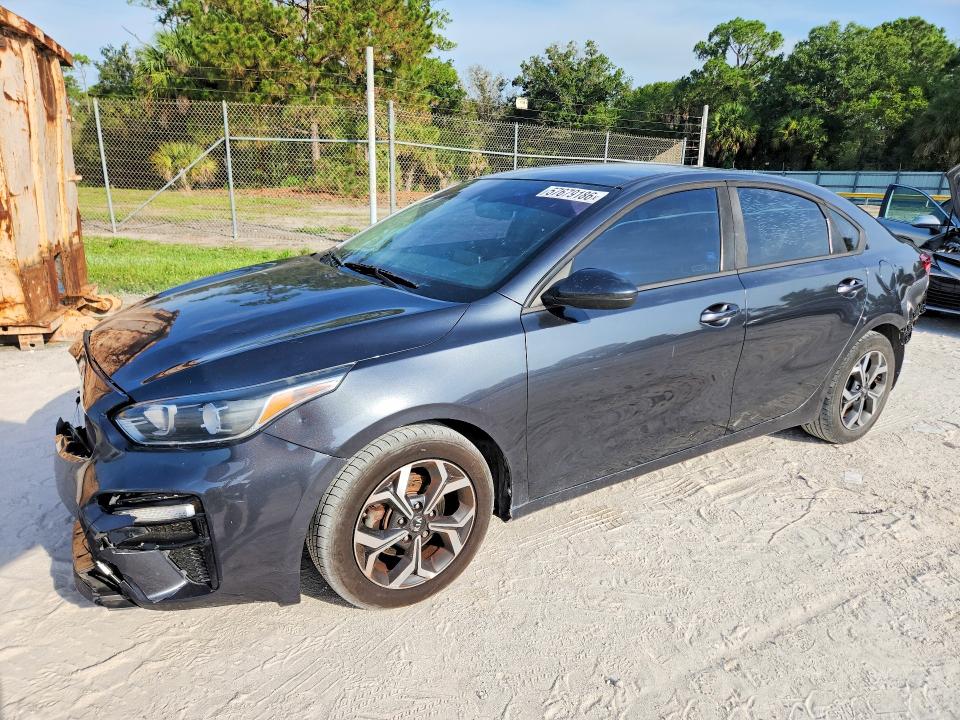 KIA FORTE 2019 with VIN 3KPF24AD1KE015405 - Photo from auction