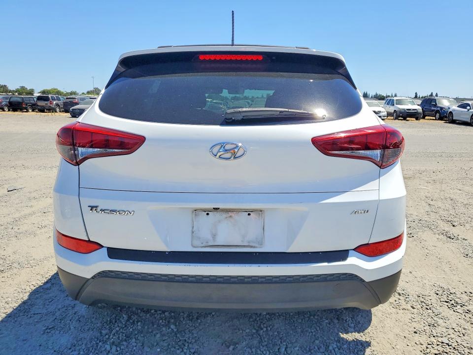 Photo 6 from auction – 2017 HYUNDAI TUCSON with VIN KM8J3CA47HU476406