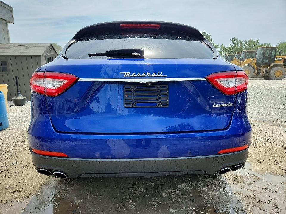 Photo 6 from auction – 2017 MASERATI LEVANTE with VIN ZN661XUA4HX214431