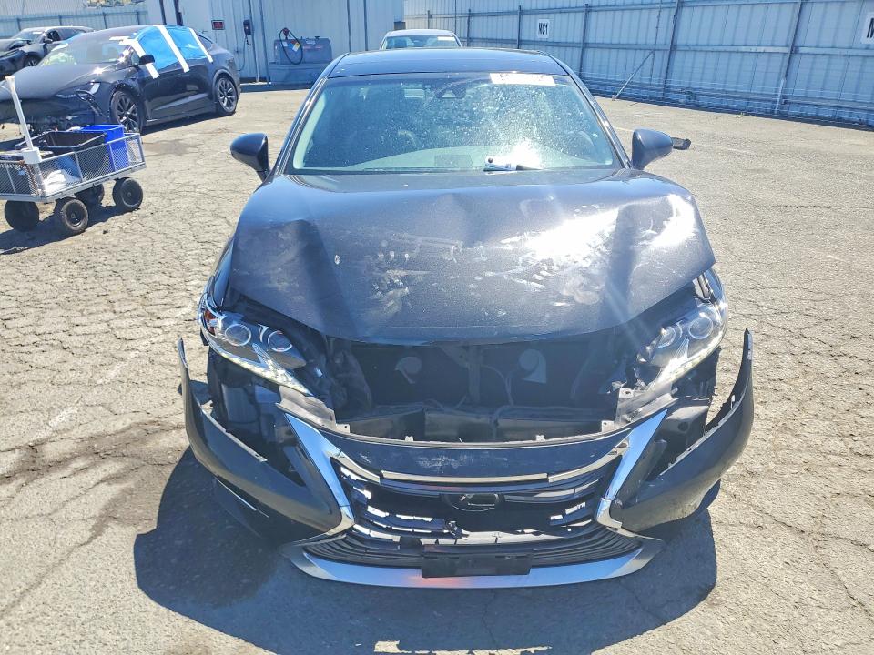 Photo 5 from auction – 2017 LEXUS ES with VIN 58ABK1GG7HU069708