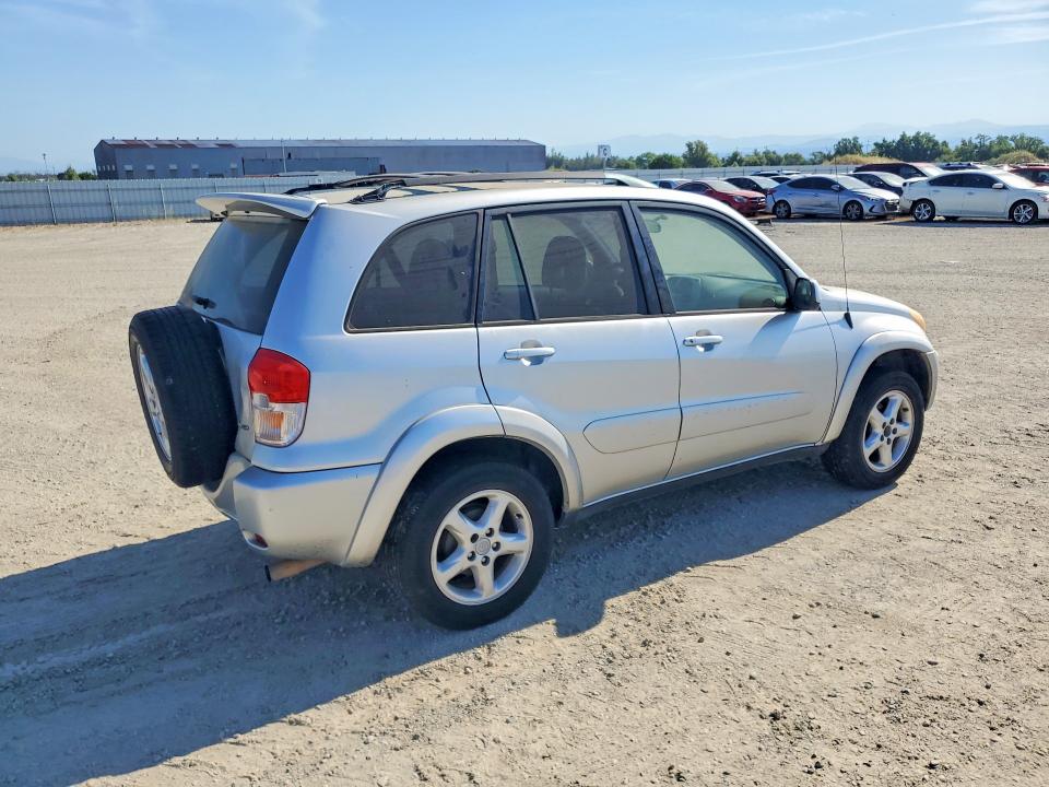 Photo 3 from auction – 2003 TOYOTA RAV4 with VIN JTEHH20V330209509