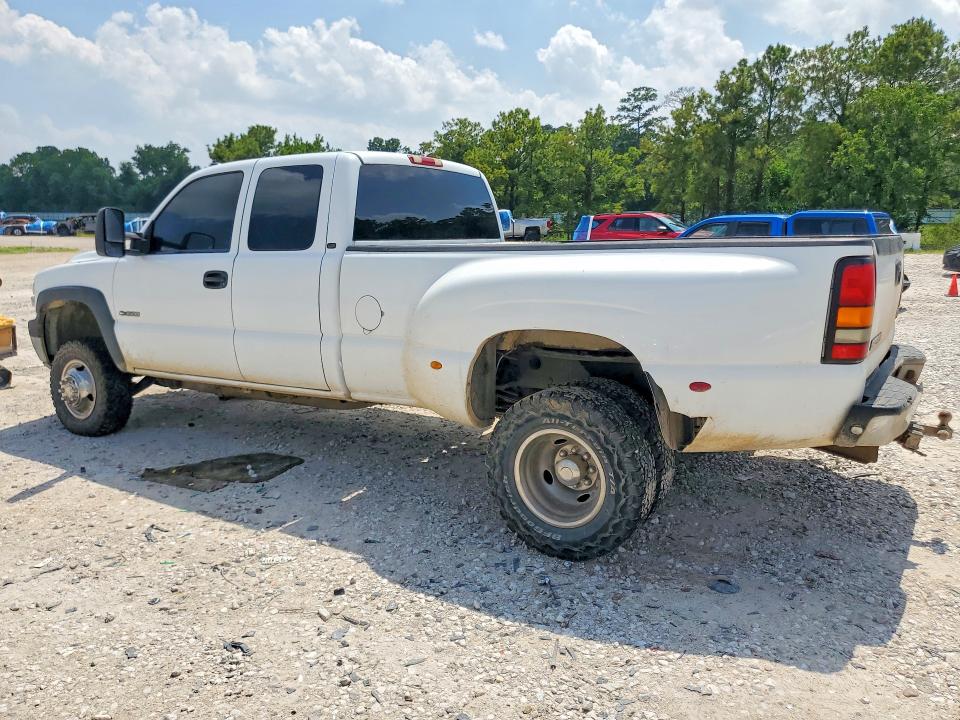 Photo 2 from auction – 2001 CHEVROLET SILVERADO with VIN 1GCJK39G51E278915