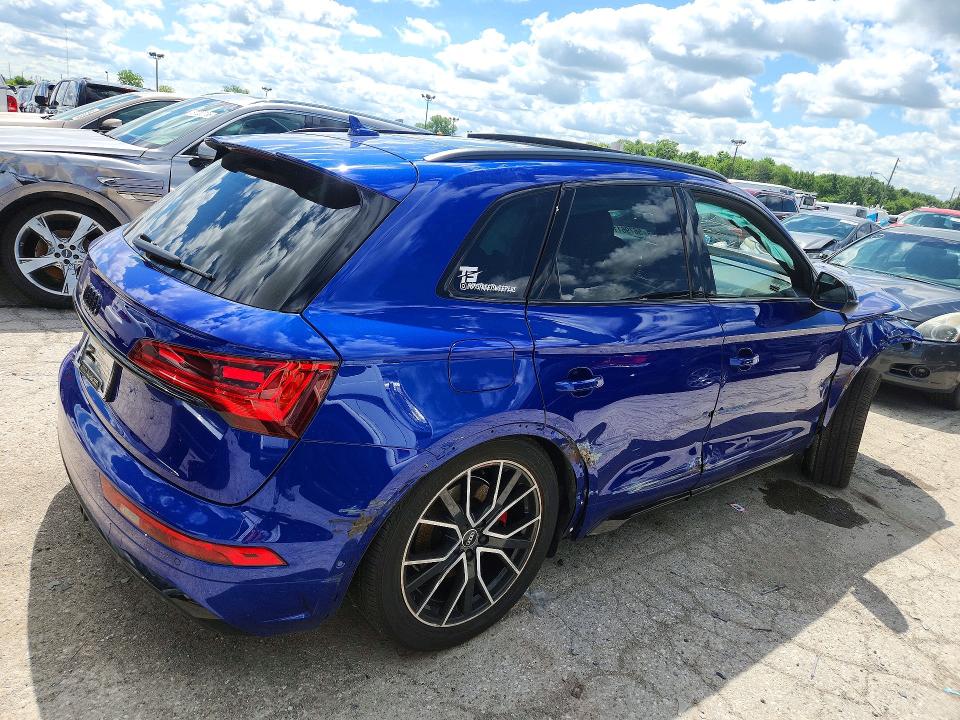 Photo 3 from auction – 2023 AUDI SQ5 with VIN WA1C4AFY2P2036060