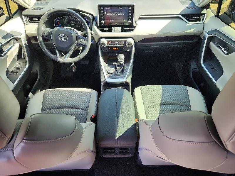 Photo 8 from auction – 2019 TOYOTA RAV4 with VIN JTMDWRFV3KD508501