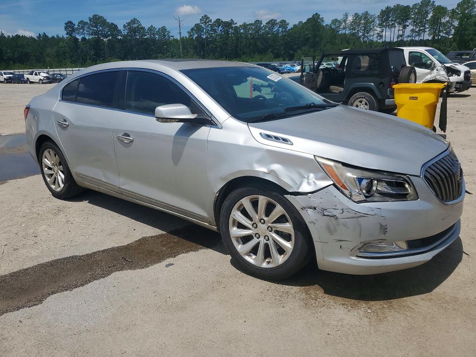 Photo 4 from auction – 2015 BUICK LACROSSE with VIN 1G4GB5G32FF145838