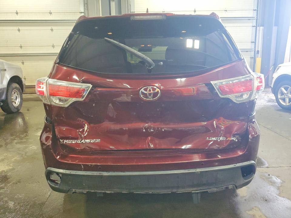 Photo 6 from auction – 2015 TOYOTA HIGHLANDER with VIN 5TDDKRFH3FS114450