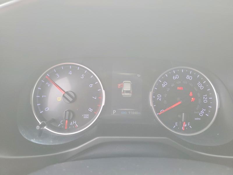 Photo 9 from auction – 2019 TOYOTA RAV4 with VIN 2T3H1RFV5KW036773