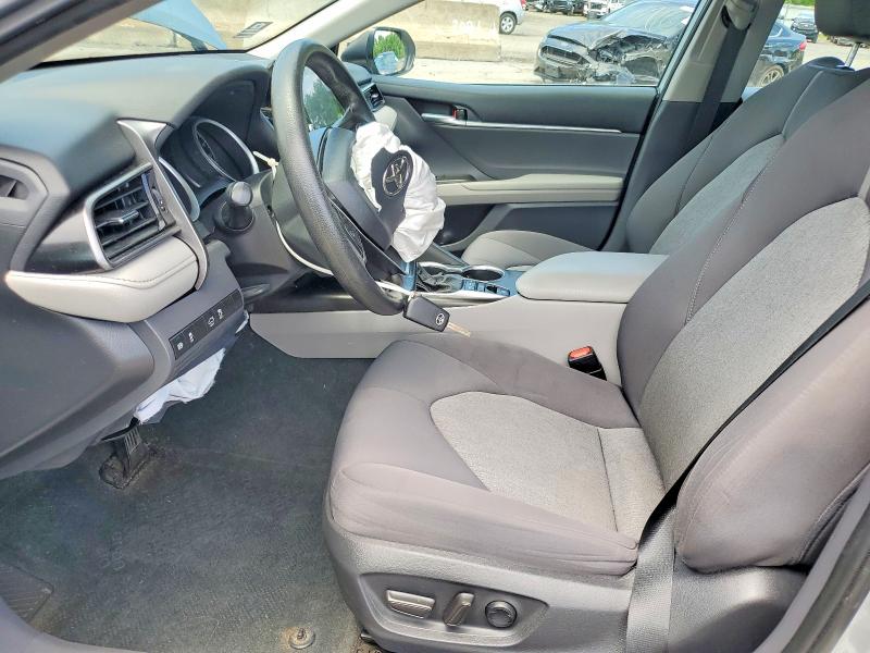 Photo 7 from auction – 2022 TOYOTA CAMRY with VIN 4T1C11BK5NU055795