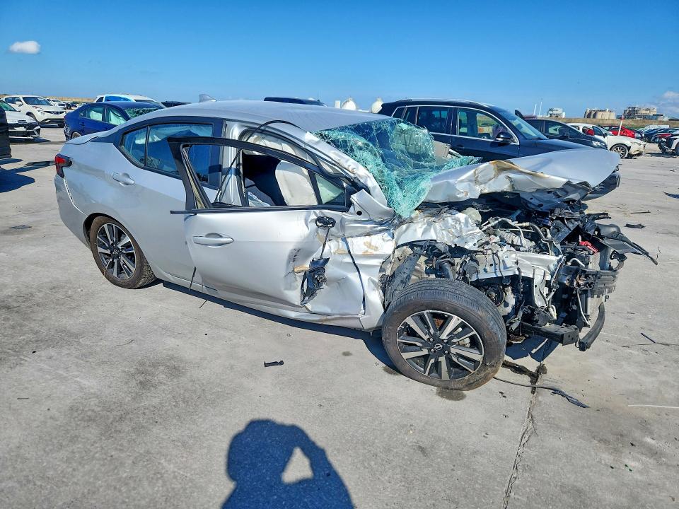 Photo 4 from auction – 2025 NISSAN VERSA with VIN 3N1CN8EV3SL812631