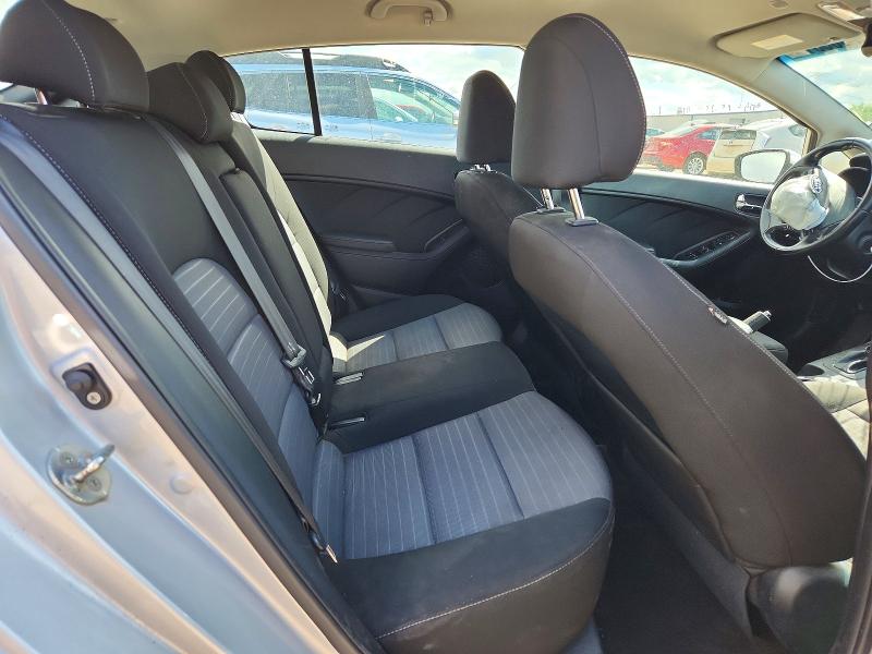Photo 10 from auction – 2015 KIA FORTE with VIN KNAFX5A85F5292910