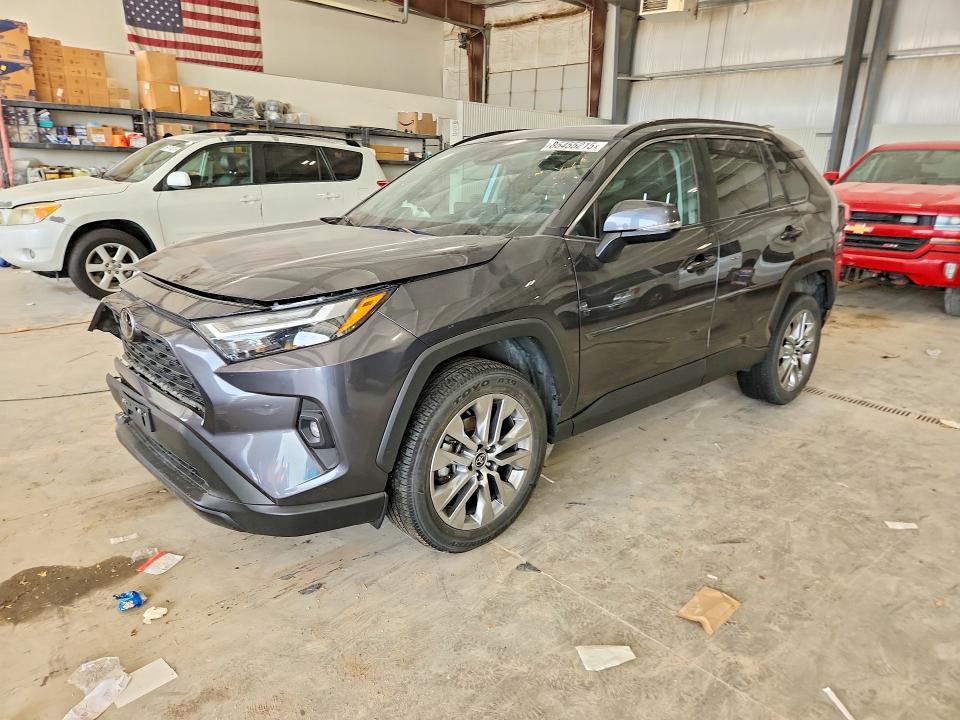 TOYOTA RAV4 2023 con VIN 2T3A1RFV6PC387542 - Foto de la subasta