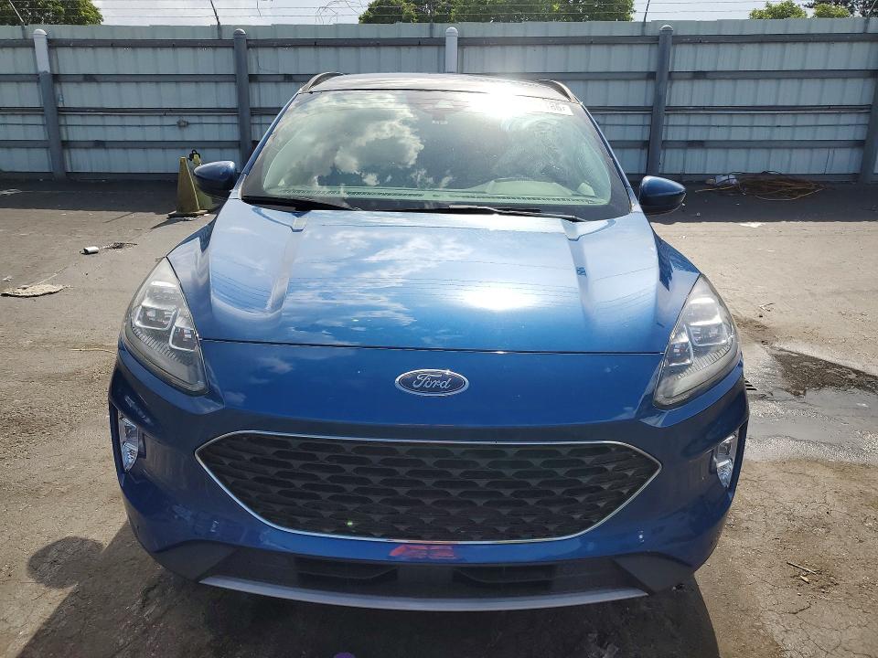Photo 5 from auction – 2022 FORD ESCAPE with VIN 1FMCU9DZ0NUA14944