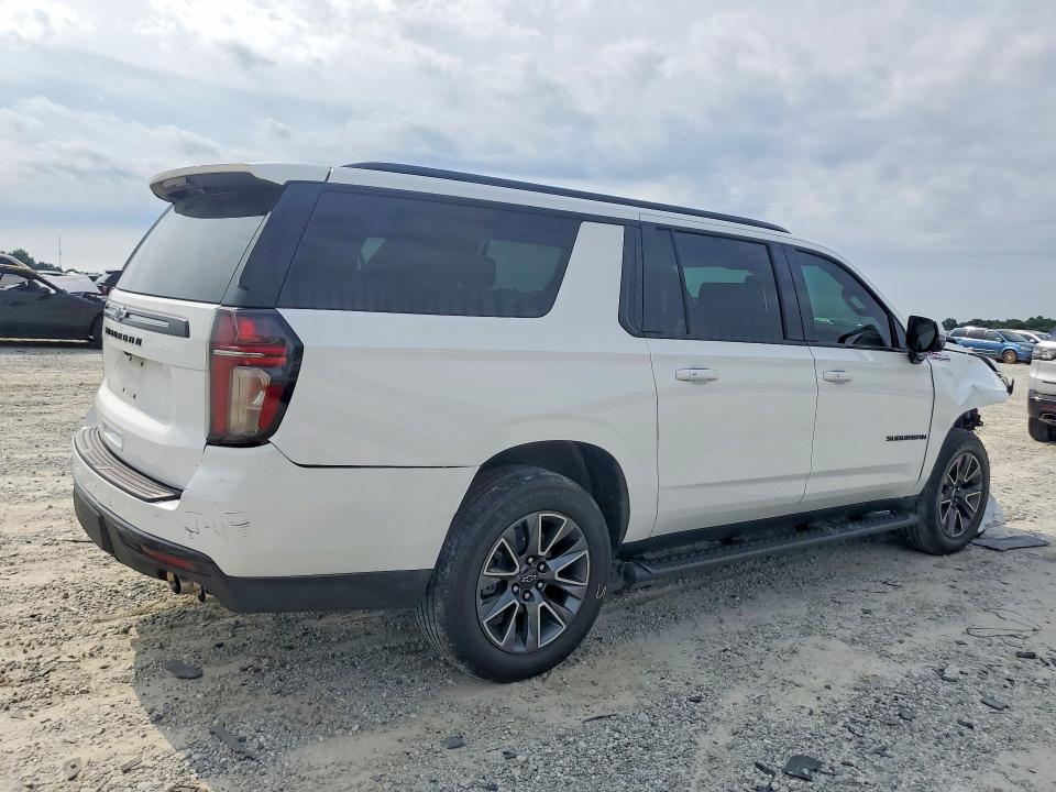 Photo 3 from auction – 2023 CHEVROLET SUBURBAN with VIN 1GNSKDKL3PR273643