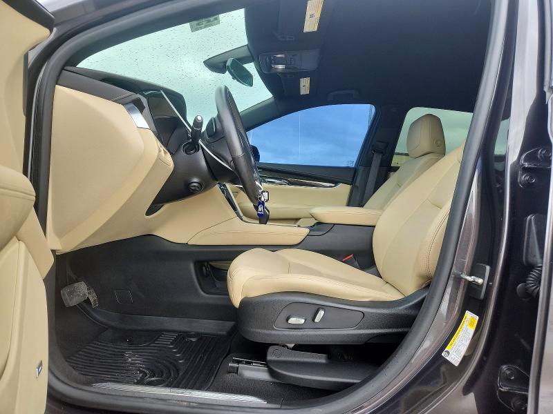 Photo 7 from auction – 2017 CADILLAC XT5 with VIN 1GYKNARS7HZ240488