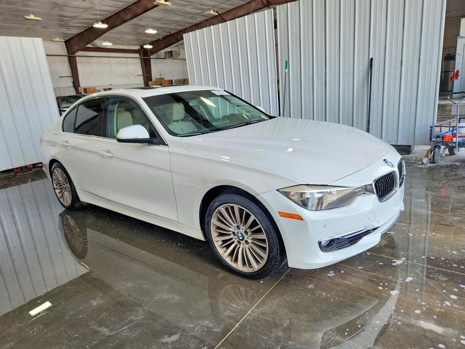 Photo 4 from auction – 2015 BMW 328 with VIN WBA3A5C53FF607933