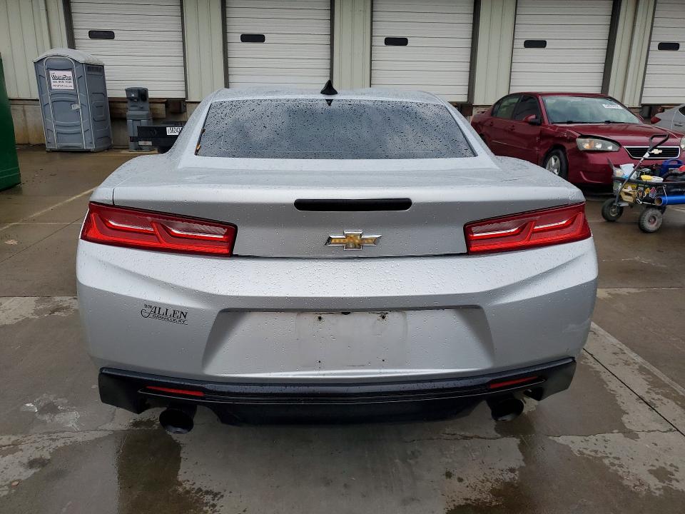 Photo 6 from auction – 2017 CHEVROLET CAMARO with VIN 1G1FB1RX7H0122935