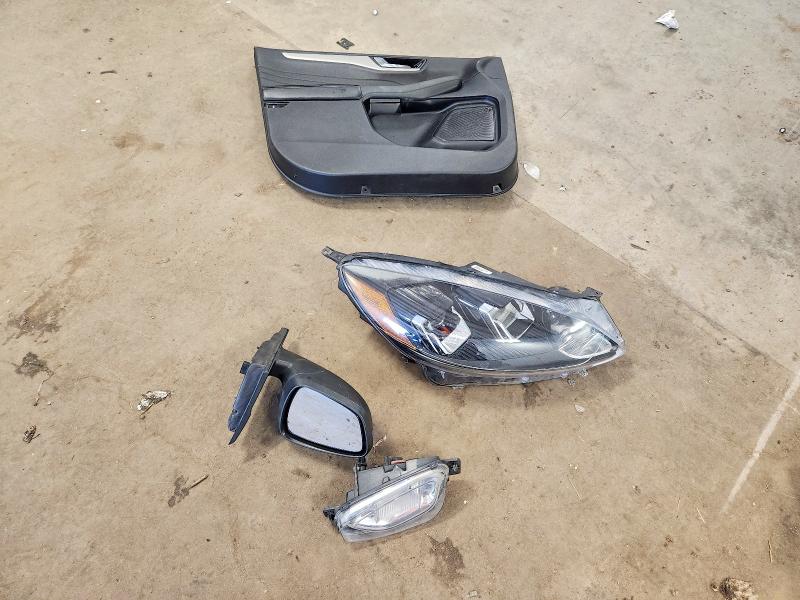 Photo 13 from auction – 2021 FORD ESCAPE with VIN 1FMCU9H61MUA62127