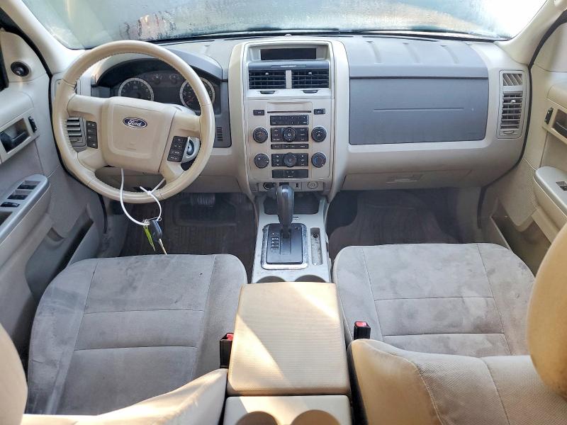 Photo 8 from auction – 2011 FORD ESCAPE with VIN 1FMCU0D70BKA73297