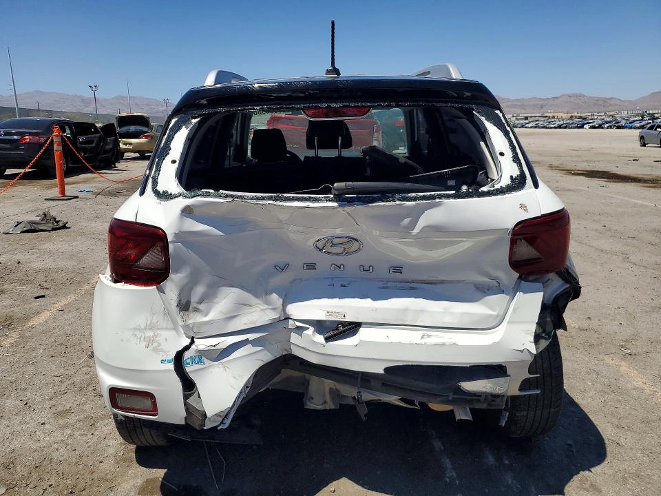 Photo 6 from auction – 2024 HYUNDAI VENUE with VIN KMHRC8A36RU325971