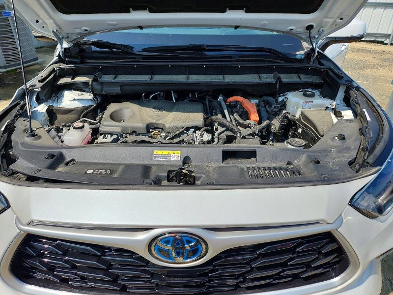Photo 12 from auction – 2023 TOYOTA HIGHLANDER with VIN 5TDBBRCH5PS130968