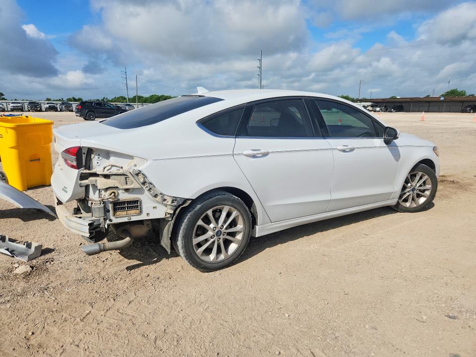 Photo 3 from auction – 2020 FORD FUSION with VIN 3FA6P0HD4LR112291