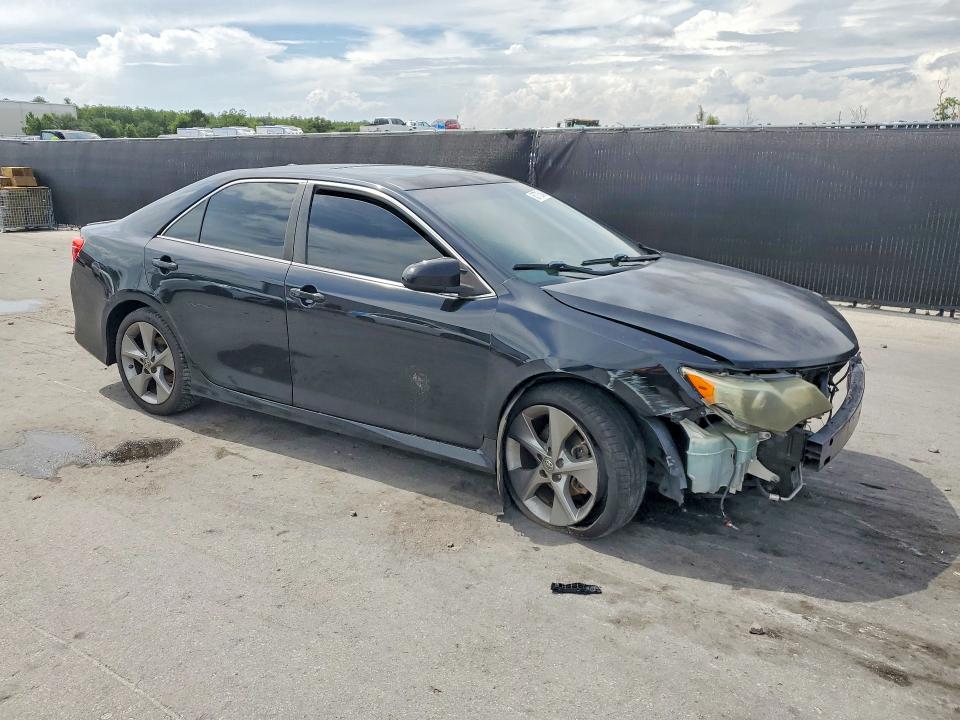 Photo 4 from auction – 2014 TOYOTA CAMRY with VIN 4T1BK1FKXEU539741