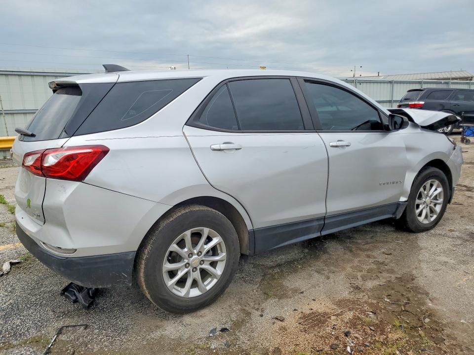 Photo 3 from auction – 2020 CHEVROLET EQUINOX with VIN 2GNAXSEV7L6122289