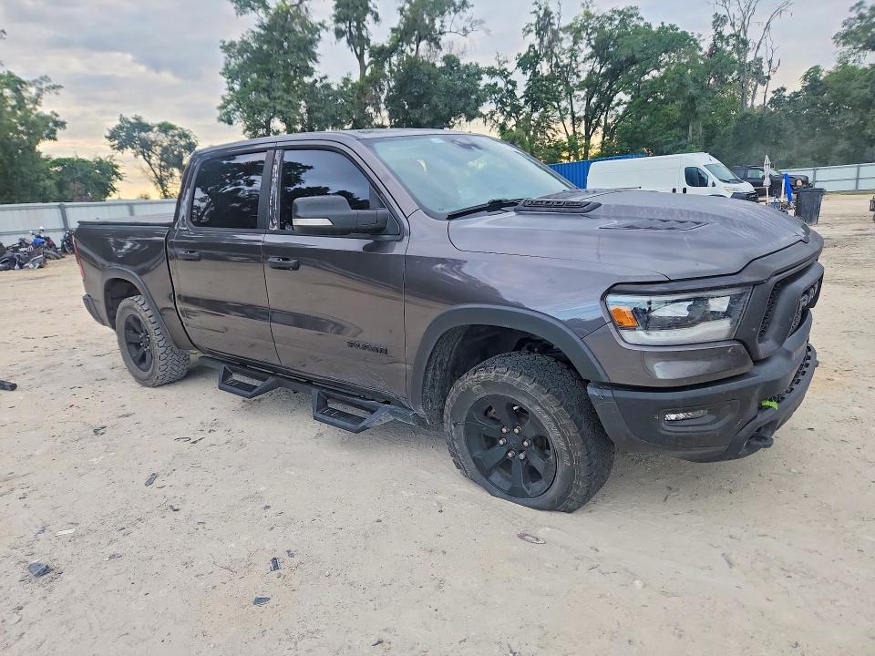Photo 4 from auction – 2021 RAM 1500 with VIN 1C6SRFLT8MN535875